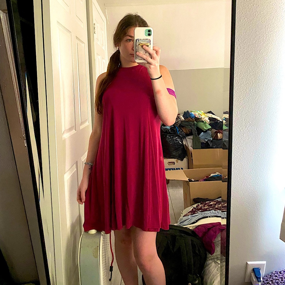 red casual mini dress. size large. barely worn. from kohls. mikey & joey brand.